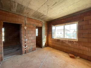 Duplex 3 camere despartit prin camera tehnica Mosnita Valery - imagine 3