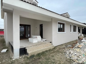 Duplex 4 camere despartit prin camera tehnica - Mosnita Noua  - imagine 12