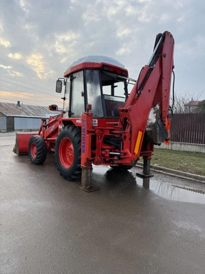 Buldoexcavator Fai Komatsu - imagine 3