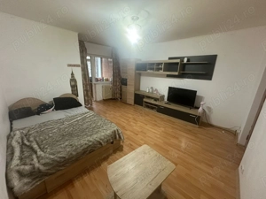 Inchiriez garsoniera 