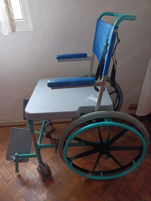 Scaun cu rotile pentru transport vârstnici   scaun de duș - imagine 2