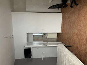  Proprietar inchiriez garsoniera langa UVT si Politehnica