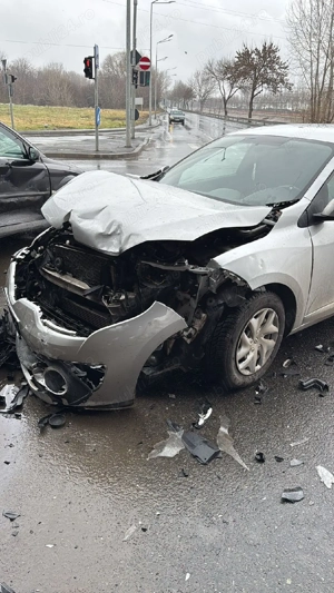 renault megan - imagine 3