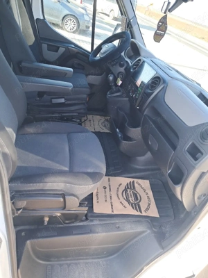 Nissan NV400 2017 8+1 locuri - imagine 4