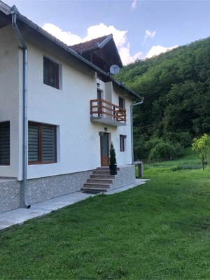 Casă spațioasă, construită solid, în mijlocul naturii   Săcămaș, jud. Hunedoara - imagine 9