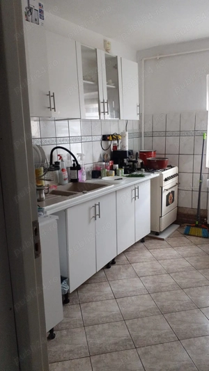 De Vînzare Apartament 3 Camere Confort 1 Decomandat  - imagine 9