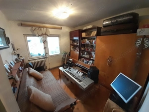 4 camere. Centrala proprie. Vedere pe 2 parti - imagine 4