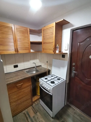 Garsonieră de închiriat 