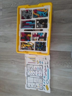 LEGO SPIKE - set compet - imagine 2