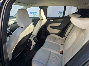 Volvo XC 40 2023 - imagine 15