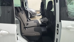 Închiriez Ford Turneo Curier 1.5 Diesel,5 Locuri de la 15 euro zi - imagine 2