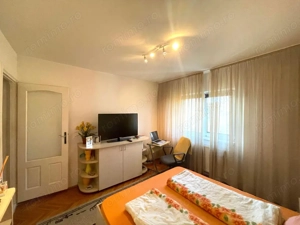 Apartament decomandat 3 camere Soarelui - imagine 5
