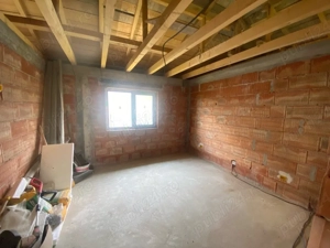 vand casa individula 3 camere baie bucatarie plus tereasa zona sintesti - imagine 6