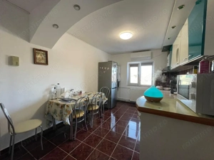 Apartament 3 camere, decomandat, COMISION0% Girocului - imagine 6