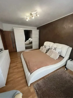 Vand apartament 4 camere