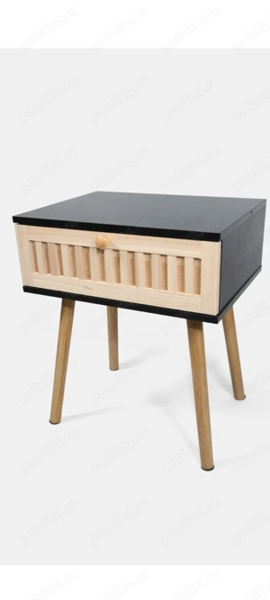 Vand 2 noptiere noi sigilate