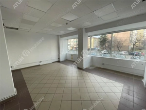 Spatiu comercial cu vad stradal vitrina zona Mihai Viteazu din Sibiu - imagine 2