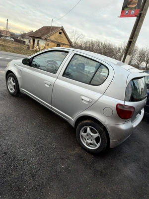 Toyota Yaris - imagine 8