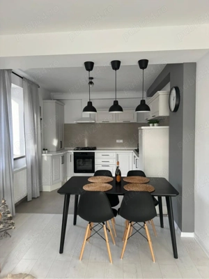 Apartament  2 camere de vanzare Sinaia - imagine 5