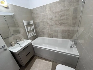 Apartament 3 camere, 70 mp, zona Decebal Residence - imagine 5