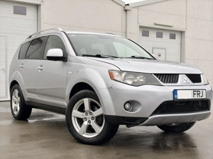 Mitsubishi Outlender 2.2d - 7 locuri - 4x4 4x2 Deblocabil - prima înmatriculare 2010 - imagine 2