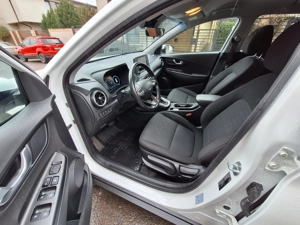 HYUNDAI KONA * 2021 * Cutie Automată * 50.000 km * Navigație *Cameră * - imagine 9