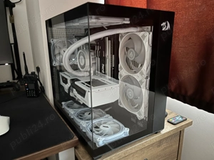 Pc gameing amd 9800x3d cu amd radeon  rx 9070 xt - garantie
