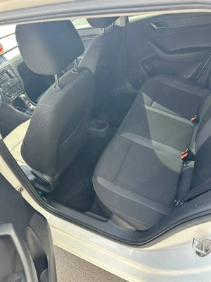 De vinzare skoda rapid  - imagine 3