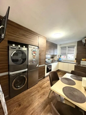  Apartament 3 camere, Decomandat de vanzare Vlahuta