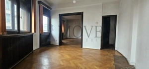 Un apartament plin de emoție in imobil istoric - imagine 3