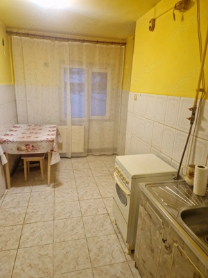 Apartament 3 camere Petrila - imagine 7