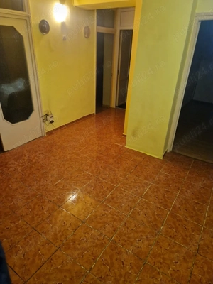 Apartament 3 camere Petrila - imagine 4