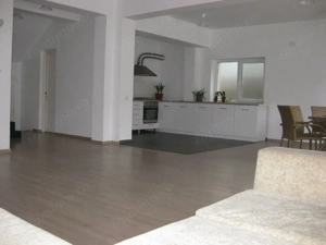 Vila 5 camere Popesti Leordeni loc de parcare - imagine 15