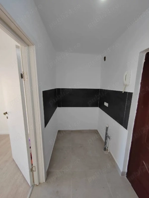 Garsoniera  - zona Aradului - etajul 2 - imagine 3