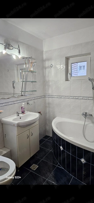 Închiriez apartament 2 camere  - imagine 2