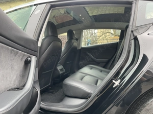 Vând Tesla Model 3 Dual Motor Long Range ,2 seturi de roți, garantie activa ,  - imagine 9