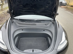 Vând Tesla Model 3 Dual Motor Long Range ,2 seturi de roți, garantie activa ,  - imagine 10