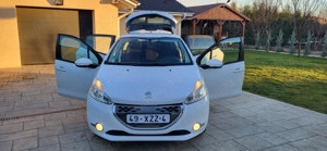 Peugeot 208  - imagine 7