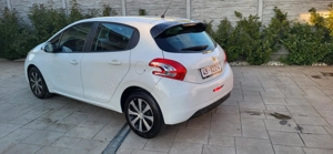 Peugeot 208  - imagine 8