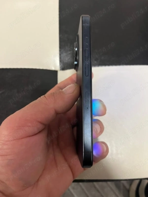 iPhone 15 pro blue titanium - imagine 3