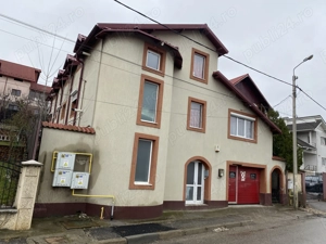 Casă cu 3 Apartamente Individuale Prundu