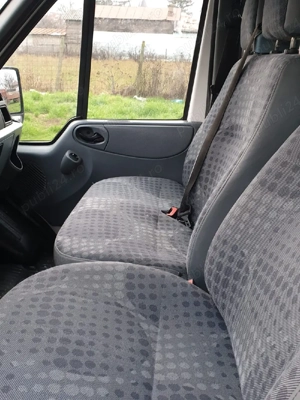 Ford transit 2, 2  8+1 din 2011 - imagine 4