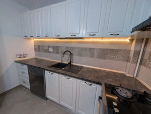 Bucătărie completă MDF alb, formă L 300 cm + electrocasnice Beko