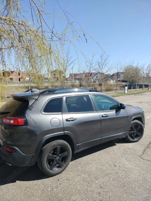 Vând Jeep Cherokee  - imagine 2