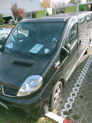 Vând Nissan Microbuz 8+1 - imagine 3