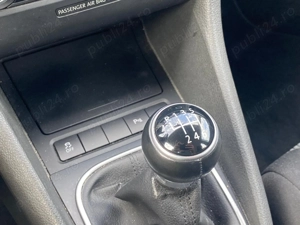 Vand Golf 6, 1.2 benzină 122 cai, 6 trepte*distribuție lant*Clima*Incalzire scaune*Carlig remorcare* - imagine 3