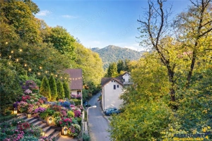 FILM 3D! Resedinta notabila, in pretiosul areal:Drumul Poienii,Centru Istoric Medieval Brasov.