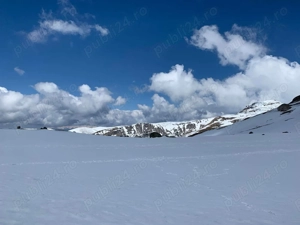 Caut o tanara frumoasa pentru o relatie de lux