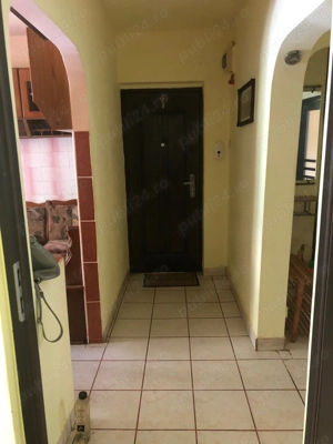 Apartament 3 camere, parter, zona centrala, Brad - imagine 4