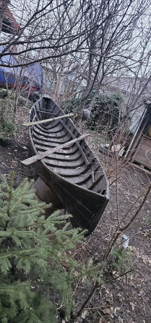 Barca pescareasca din lemn decor gradina